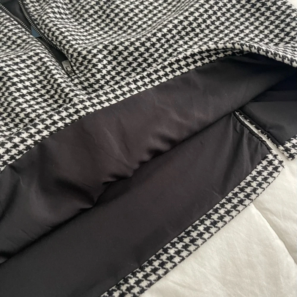 Hollister Skirt Ultra High Rise Wool Blend Mini Skirt Size M Black & White - Picture 7 of 10
